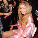 Gigi Hadid 2015 Victorias Secret Fashion Show 21