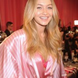 Gigi Hadid 2015 Victorias Secret Fashion Show 34