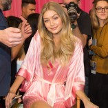 Gigi Hadid 2015 Victorias Secret Fashion Show 6