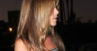 Jennifer Aniston Dinner In Hollywood Candids
