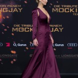 Jennifer Lawrence The Hunger Games Mockingjay Part 2 World Premiere 18