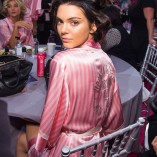 Kendall Jenner 2015 Victorias Secret Fashion Show 25