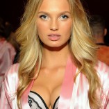 Romee Strijd 2015 Victorias Secret Fashion Show 7