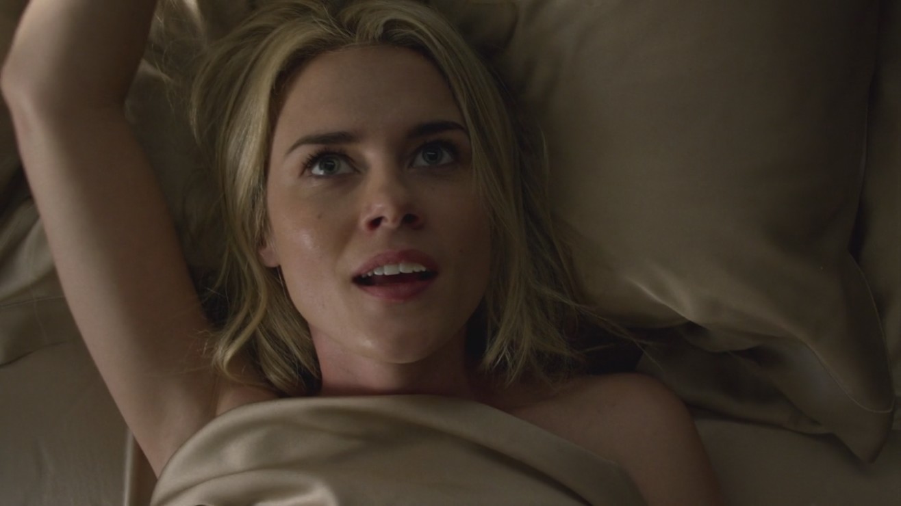 Jessica Jones screencaps from Season 1 Episode 5 of the show "AKA The ...