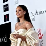 Rihanna 2nd Annual Diamond Ball 15
