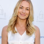 Yvonne Strahovski Petit Maison Chic Fashion Show 2