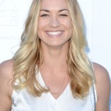 Yvonne Strahovski Petit Maison Chic Fashion Show 29