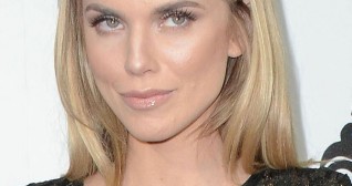 AnnaLynne McCord - Satiny.org