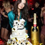 Emily Ratajkowski Intrigue Nightclub Birthday Party 21