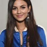 Victoria Justice FREE CeCe Premiere 1