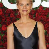 Claire Danes 2016 Tony Awards 30