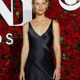 Claire Danes 2016 Tony Awards 34