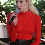 Emma Roberts Nerve Panel 2016 Comic Con 12