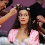 Bella Hadid 2016 Victorias Secret Fashion Show 3