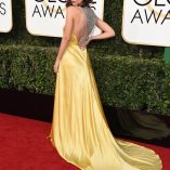 Emily Ratajkowski 74th Golden Globe Awards 17