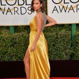 Emily Ratajkowski 74th Golden Globe Awards 31