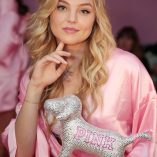 Rachel Hilbert 2016 Victoria's Secret Fashion Show 13