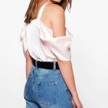 Boohoo Tia Cold Shoulder Ring Detail Satin Top 2