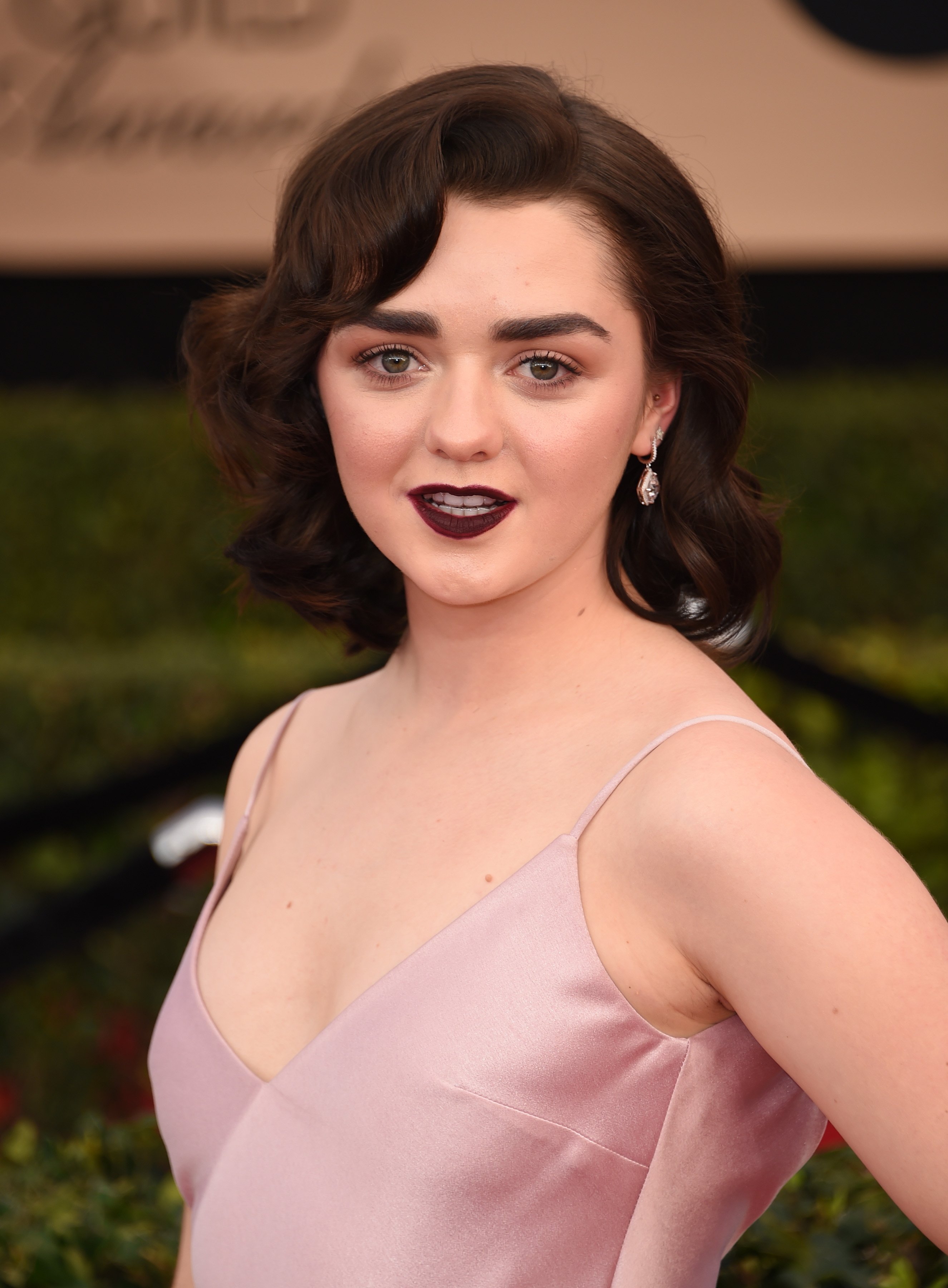 Maisie Williams 23rd Screen Actors Guild Awards 3 Satiny