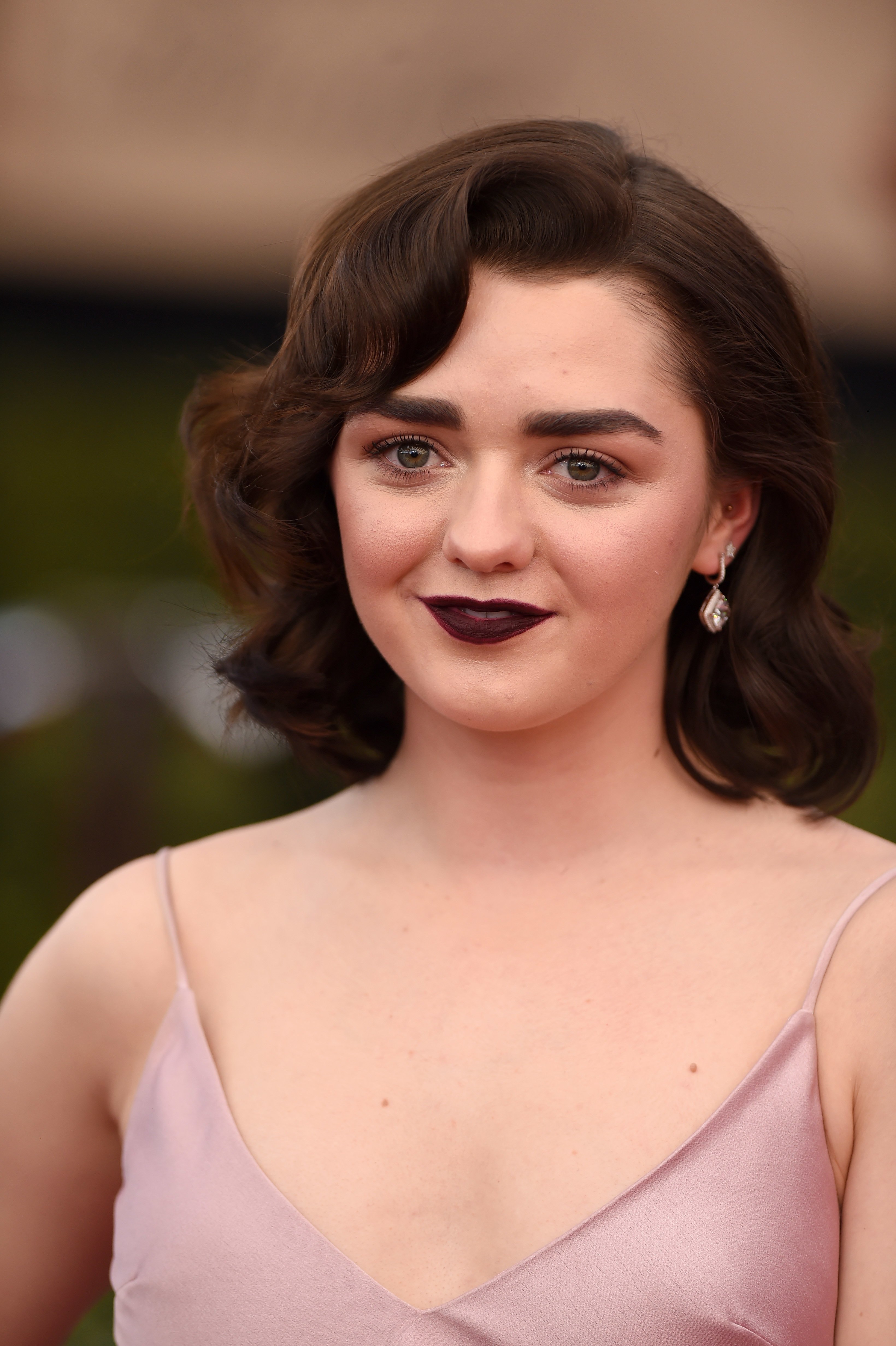 Maisie Williams 23rd Screen Actors Guild Awards 5 Satiny