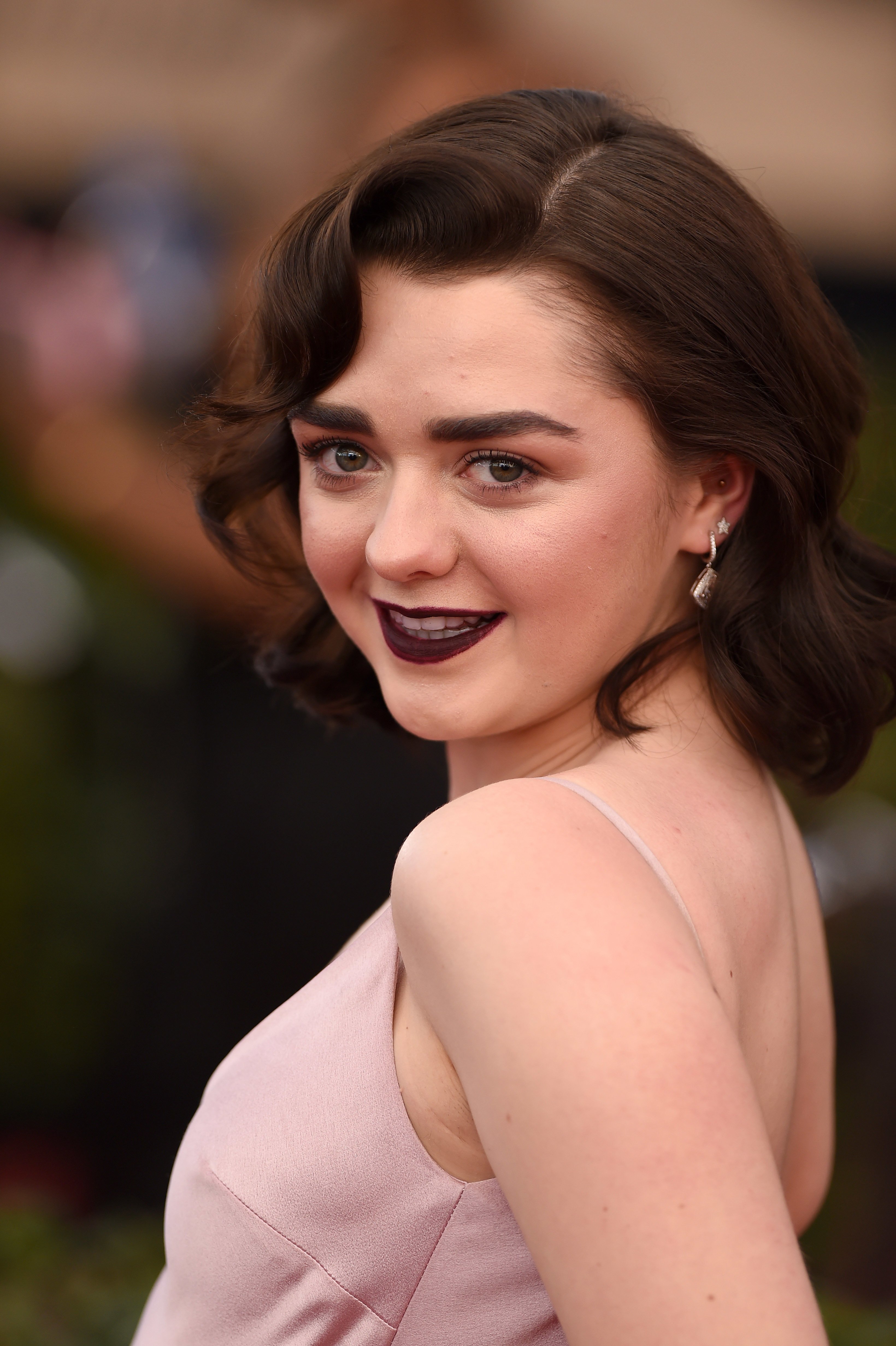 Maisie Williams 23rd Screen Actors Guild Awards 6 Satiny