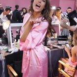 Alessandra Ambrosio 2016 Victoria's Secret Fashion Show 13