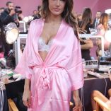 Alessandra Ambrosio 2016 Victoria's Secret Fashion Show 14