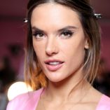 Alessandra Ambrosio 2016 Victoria's Secret Fashion Show 18