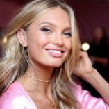 Romee Strijd 2016 Victoria's Secret Fashion Show 15