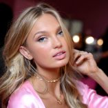 Romee Strijd 2016 Victoria's Secret Fashion Show 2