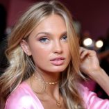 Romee Strijd 2016 Victoria's Secret Fashion Show 7