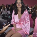 Kendall Jenner 2016 Victoria's Secret Fashion Show 64