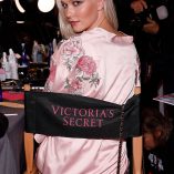 Karlie Kloss 2017 Victoria's Secret Fashion Show 15