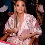 Martha Hunt 2017 Victoria's Secret Fashion Show 3