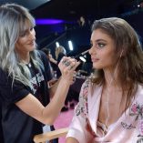 Taylor Hill 2017 Victoria's Secret Fashion Show 4