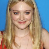 Dakota Fanning 2018 HFPA Grants Banquet 9