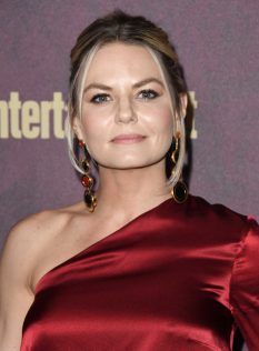 Jennifer Morrison 2018 Entertainment Weekly Pre-Emmy Party 5