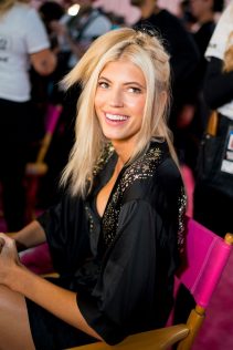 Devon Windsor 2018 Victoria's Secret Fashion Show 1