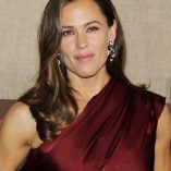 Jennifer Garner Camping Premiere 8