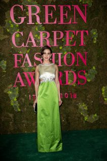 Alison Brie 2018 Green Carpet Fashion Awards Italia 13