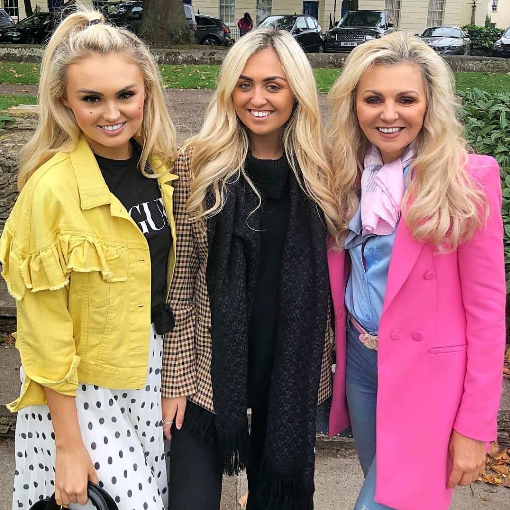 Kasha Grimes Instagram 3 Satiny