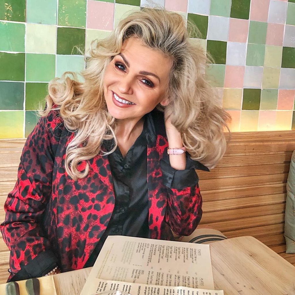 Kasha Grimes Instagram 3 Satiny