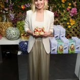 Kristen Bell Lindt Chocolate Easter Luncheon 4