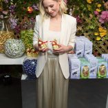 Kristen Bell Lindt Chocolate Easter Luncheon 5