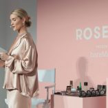 Rosie Huntington-Whiteley Rose Inc bareMinerals Beauty Master Class 20