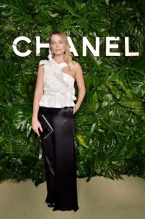 Margot Robbie Gabrielle Chanel Essence Dinner 9