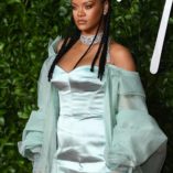 Rihanna 2019 Fashion Awards 18