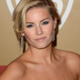 Elisha Cuthbert 14th Warner Bros And InStyle Golden Globe Awards After Party 8