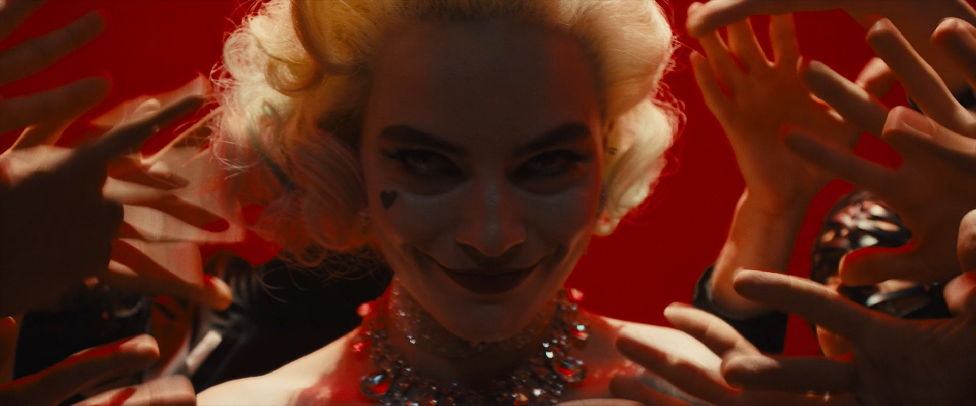 Birds Of Prey Screencaps 2 - Satiny