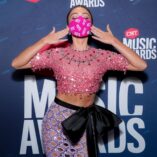 Sarah Hyland 2020 CMT Music Awards 5